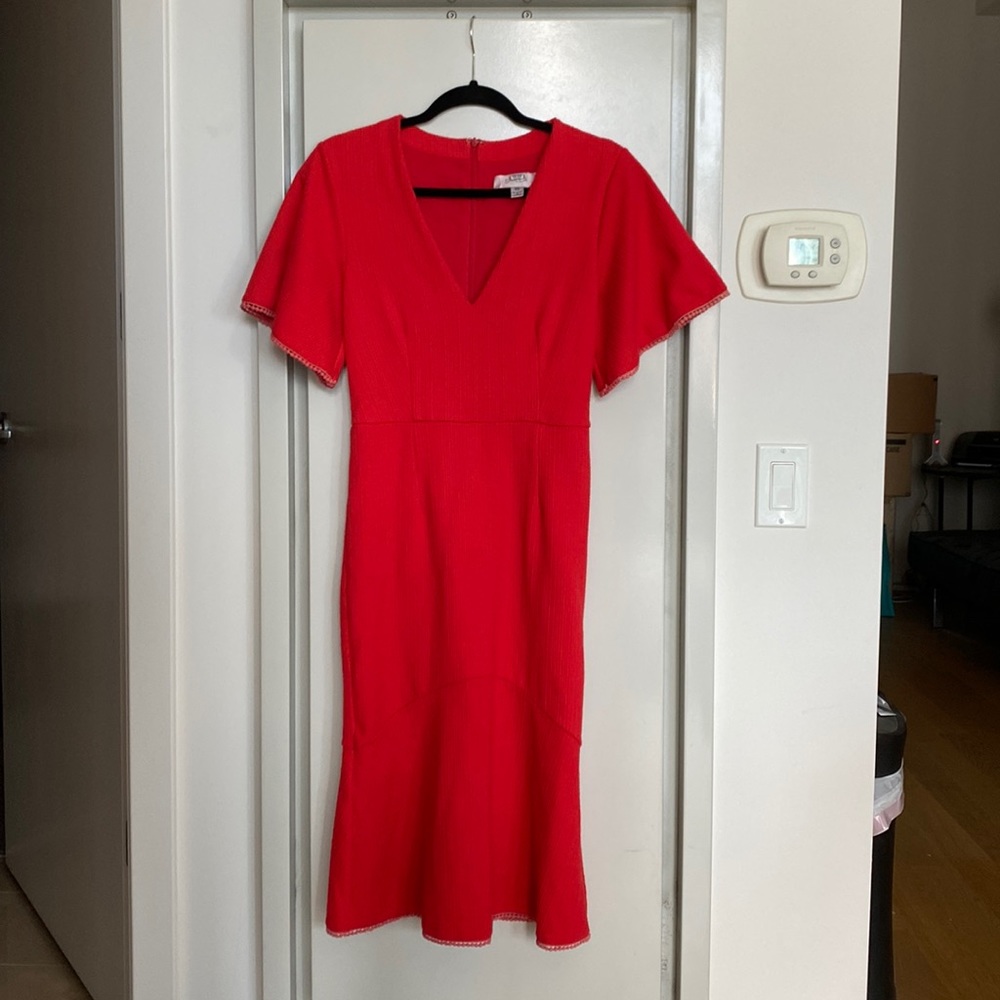 Red Form-fitting Midi dress